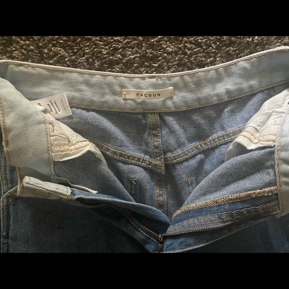 Pacsun Jeans (90’s BF Carpenter) Size 27! In great condition! - Picture 3 of 4